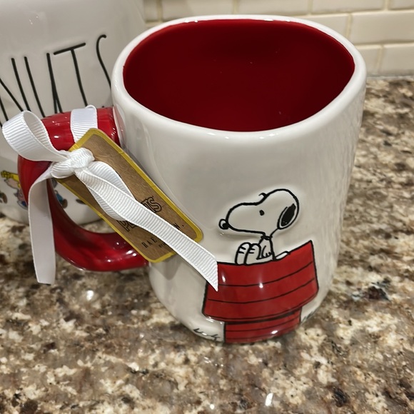 Rae Dunn Dining Nwt Peanuts Rae Dunn Treat Jar And Mugs Charlie